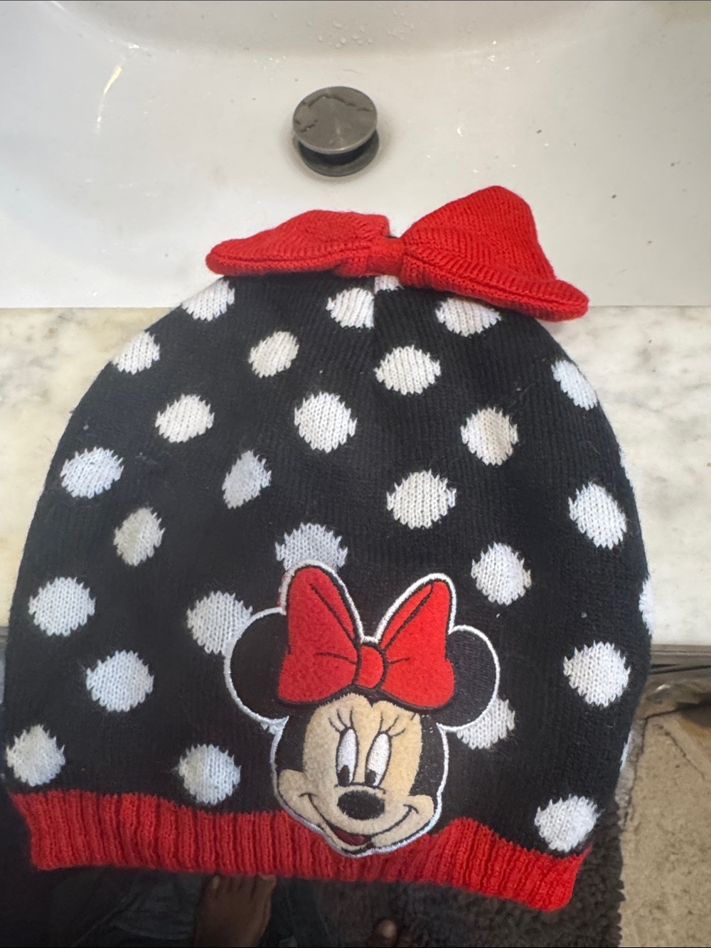 Minnie Mouse hat - Picture 1 of 4